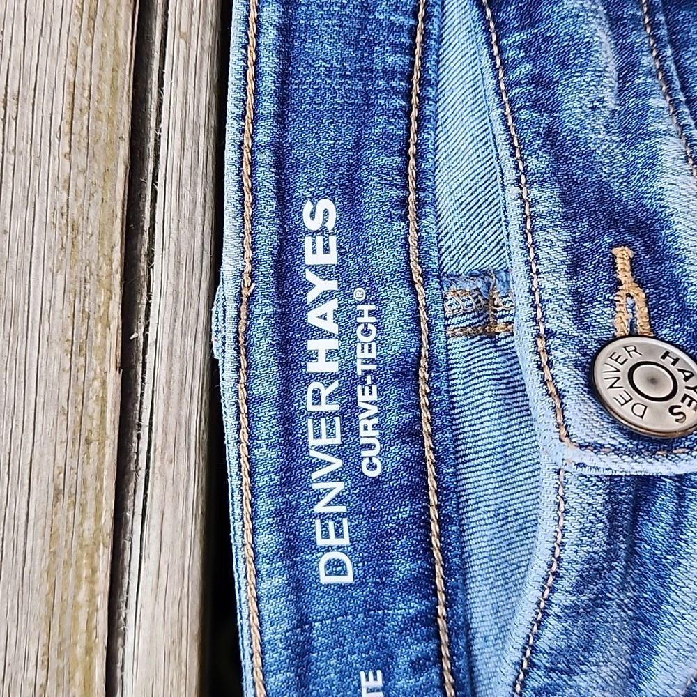 Denver Hayes Embroidered Blue Jeans Mia Curve Tech Mid Rise - Picture 2 of 13